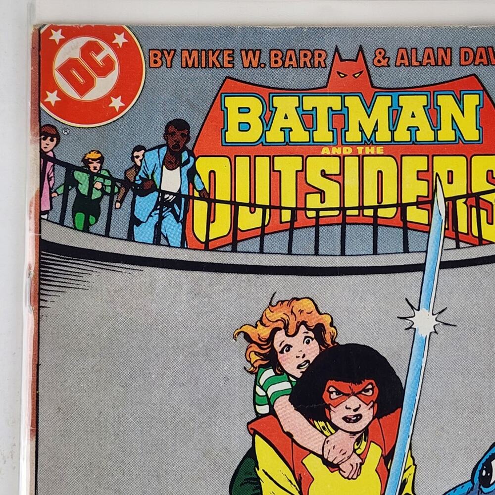 DC Comic Batman and the Outsiders #24 (Vintage Aug. 1985) VGC